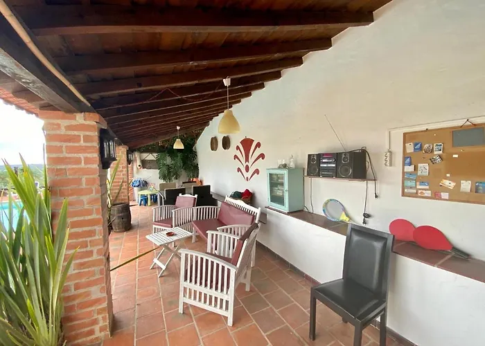 Páteo Do Duque * Salir de Matos