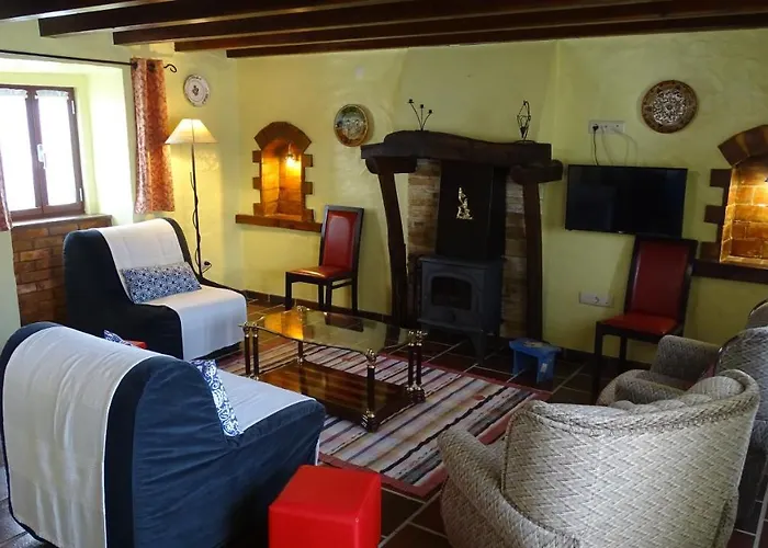 Páteo Do Duque Salir de Matos