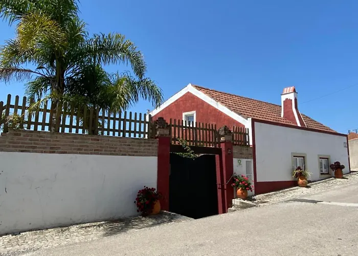 Aldeamento Turístico Páteo Do Duque *